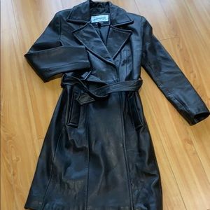 BLACK LEATHER TRENCH COAT